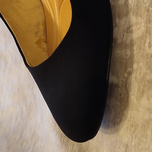 Womens Size 9.5 black Fabric pumps Kelly & Katie Genna - Picture 5 of 7